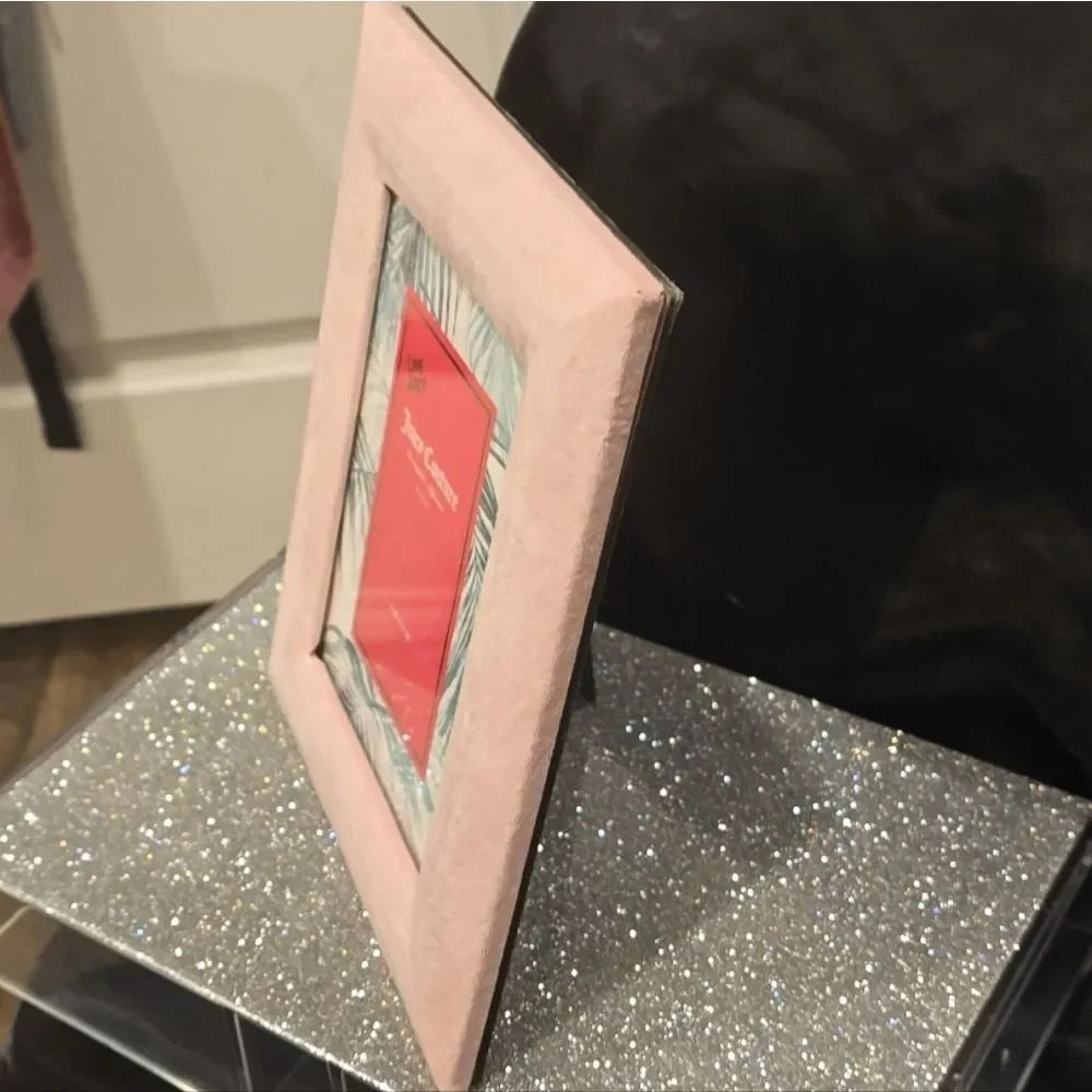 Juicy Couture Home‎ Velour 5 x 7 Picture Frame- Light Pink